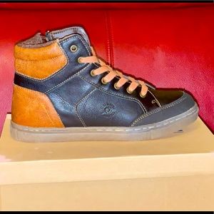 Black Bullboxer shoes